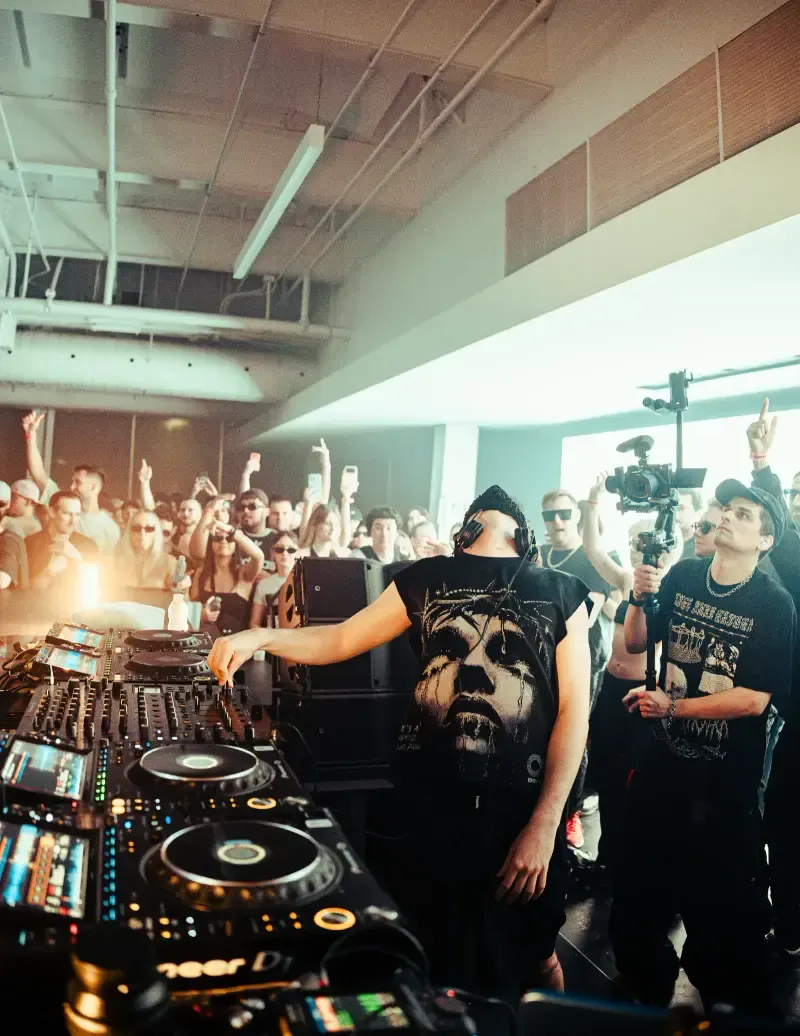 Hands Up