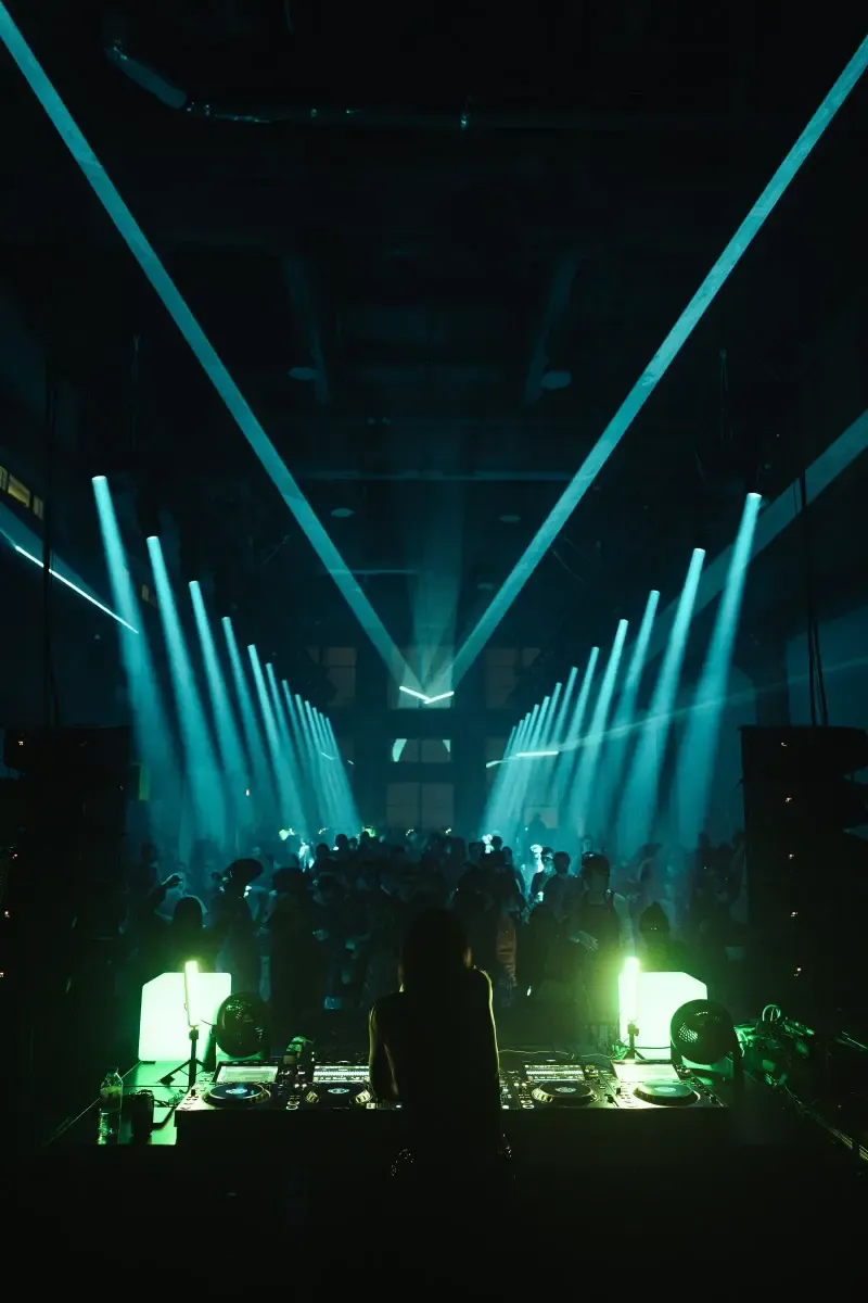 Laser V